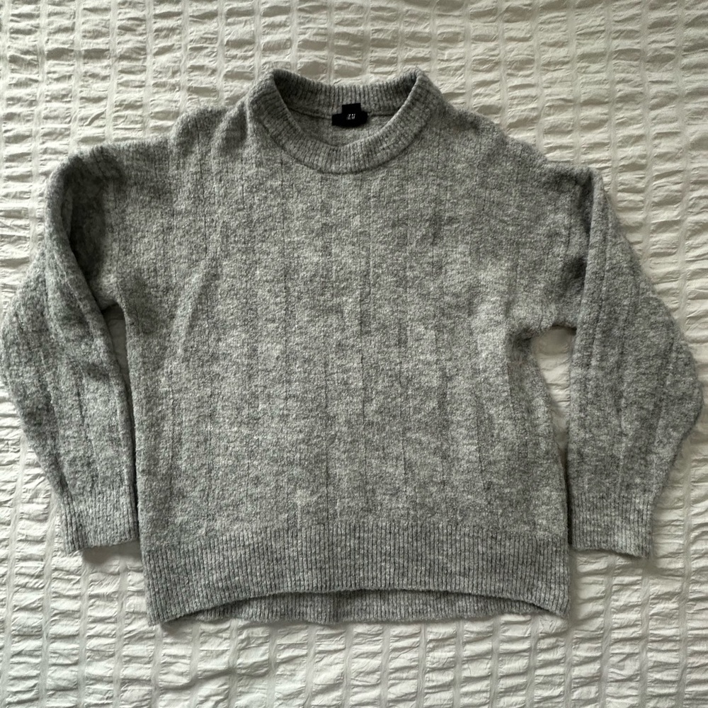 H&M Grey Sweater Sz Medium
